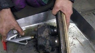 Repair brake caliper Mitsubishi Pajero 4  Clamped the support