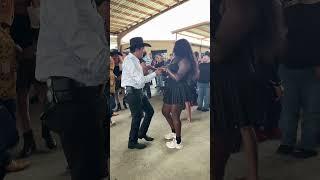 Gonzalo Bailando con una seguidora #youtube #trending #baile #dance #music #fyp #viral #shorts