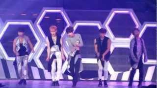 SHINee World 2 - HK 누난 너무 예뻐 Replay