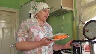 ПЕРЕСЕЛЕНКА ГОТУЄ   СМАЧНИЙ переляканий борщ  який готували колись в українському селі