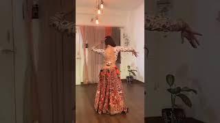 मटकती कमर।। beautiful ️ girl super belly dance