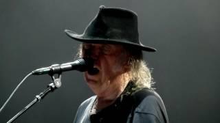 Neil Young - Rockin In The Free World - Accor Hotel Arena Paris 2016