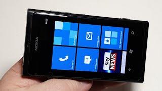 Nokia Lumia 800 на Windows Phone 7.5 Капсула времени вся в оригинале. Вот это телефон 