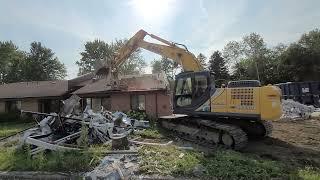 90 UNIT BUILDING DEMOLITION IN TORONTO CANADA