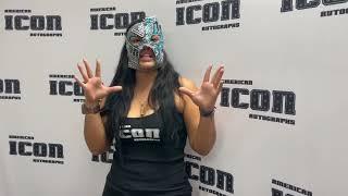 Toxica La Hiedra from Lucha Libre AAA Stops by American Icon Autographs