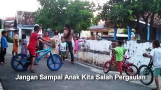 SEREM. Seorang Ibu Paksa Anaknya Duel Hingga...