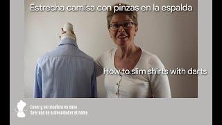 Estrecha camisa de hombre con pinzas en la espalda