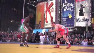 Kyle Snyder over Javier Cortina Lacerra