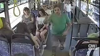 Harekat halindeki otobüsün şoförüne yumruklu saldırı
