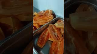 Look how beautifully cut papaya.#travel #maldives #rajib_ahameb_chef #shortvideo #viral