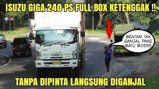 Tak Perlu Dipinta Saat Truk Ketenggak  Sibapak Langsung Cari Batu Untuk Mengganjal