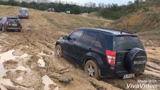 Duster 4x4 vs Suzuki 4x4