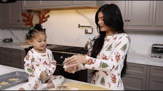 Kylie Jenner Christmas Cookies With Stormi