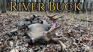 Michigan River Bow Buck Late Season Epic Hunt Perfect shot