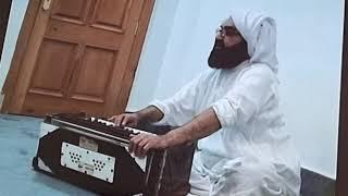 Pir Naseer-ud-Din Shah Golravi Playing Harmonium  Full Video