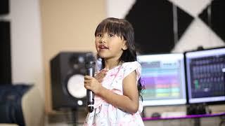 Goodness of God  Covered by Zing Biak Tha Par  6 years old 