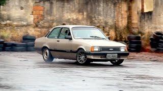 DRIFT DE CHEVETTE TURBO NA CHUVA