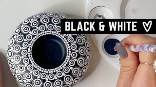 Easy Simple SATISFYING Black & White Candle Holder