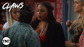 Claws Desna and Quiet Ann square off in Claws season 4 premiere - Season 4 Episode 1 CLIP  TNT