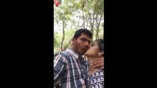 Indian gf bf kissing live leaked mms video