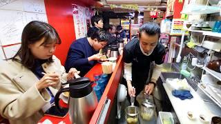 Teeny TINY Ramen shop barely enough space to EAT Osaka Ramen