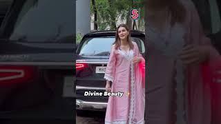 Bollywood  Classy And Elegant Kriti Sanon Looks Radiant In Ethnic Attire N18S  #shortvideos