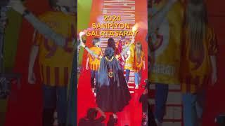 İki Sezondur şampiyonluk çimi alıp RAMS PARK’a atan Galatasaray taraftarı #galatasaray #shorts