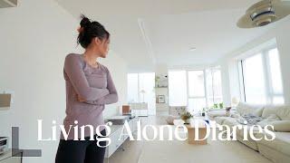 Living Alone Diaries  My New York Apartment Tour getting settled in cooking in the new kitchen