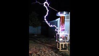 Huge 30kW Tesla Coil Destroys Secondary slow-mo