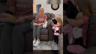 Mom has sweet reaction to surprise from dad ️