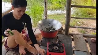 Beautiful  Girl Loves Cooking