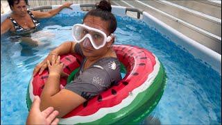 ASÍ REACCIONA mi HERMANA a la PISCINA de mi CASA en CUBA.TODO SE SALE DE CONTROL. LLEGAN mis SUEGROS