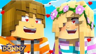 Little Leah MEETS HER HIGH SCHOOL CRUSH... Minecraft