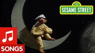 Sesame Street I Dont Want to Live on the Moon