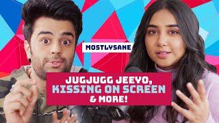 JUGJUGG JEEYO CHAT  KISSING ON SCREEN  Chartered Plane awkwardness  Maniesh Paul & Prajakta Koli