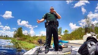 COPS GET on BOAT We Stumbled Upon A Stolen Boat While Bass Fishing?