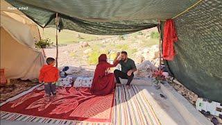 When the nomads put their arms in the construction and opening of the bath