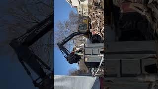 Union St. house being torn down