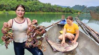 FULL VIDEO Daily life of a girl who makes a living on the lake.