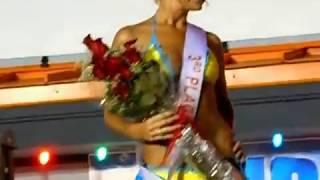 Casey Lucky winning 2010  Hooters Bikini Contest