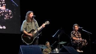 Dave Grohl and Daughters Violet and Harper sing The Sky is a Neighborhood