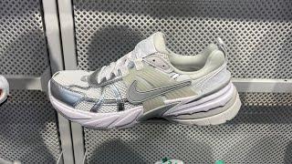 Nike V2K Run WhitePlatinum TintPure PlatinumMetallic Silver - Style Code FD0736-104