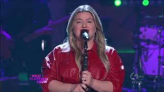 Kelly Clarkson Sings A.O.K by Tai Verdes Live Concert Perfomance 2022 HD 1080p