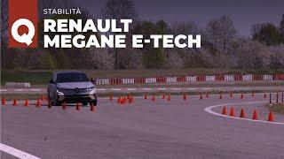 Renault Megane E-Tech 2022 la prova di stabilità