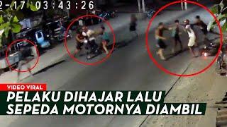 PEMBEGAL BERHASIL DIJEBAK WARGA Pelaku Dihajar Lalu Sepeda Motornya Diambil Warga