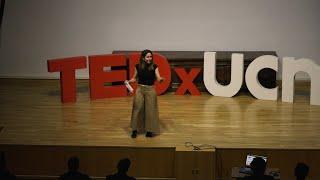 Emprende y transforma la realidad... y a ti mismo  Elena Betés  TEDxUCM