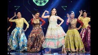 Mawra And Reema Amazing Dance performane in LSA 2017