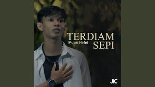 Terdiam Sepi