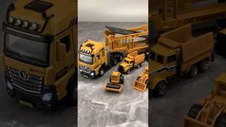 Model of tractor carrying construction vehicles - Metal car model #diecast #asmr #diecastcollection