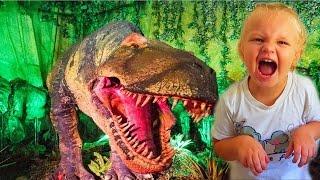 Шоу динозавров Ghostinium Phuket